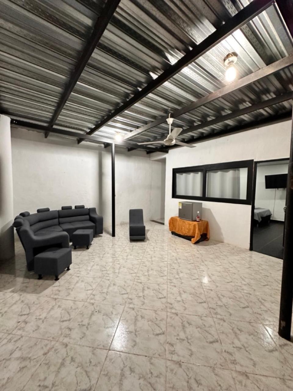 Cabanas San Jose Doradal Rum bild