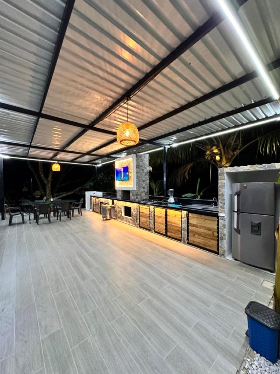 Cabanas San Jose Doradal Rum bild